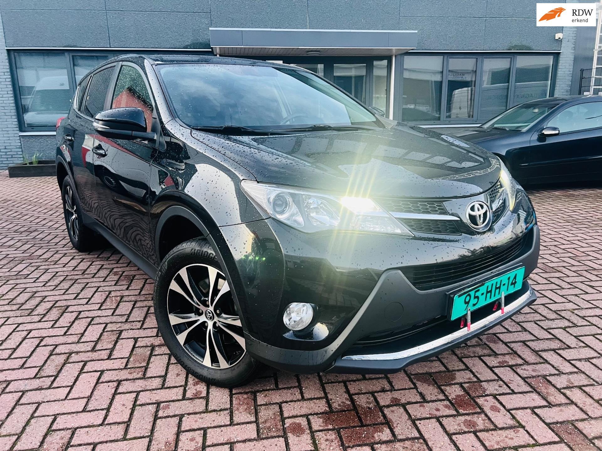 Toyota RAV4 2.0 Style 4WD, Auto's, Automaat, Euro 5, Gebruikt, 4 cilinders
