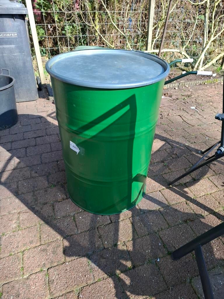Grote groene olie/stook ton met deksel, Ophalen of Verzenden