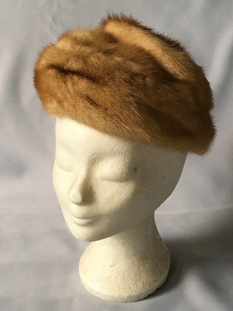 Vintage nertsbontmuts, Kleding | Dames, Ophalen of Verzenden, Gedragen, One size fits all