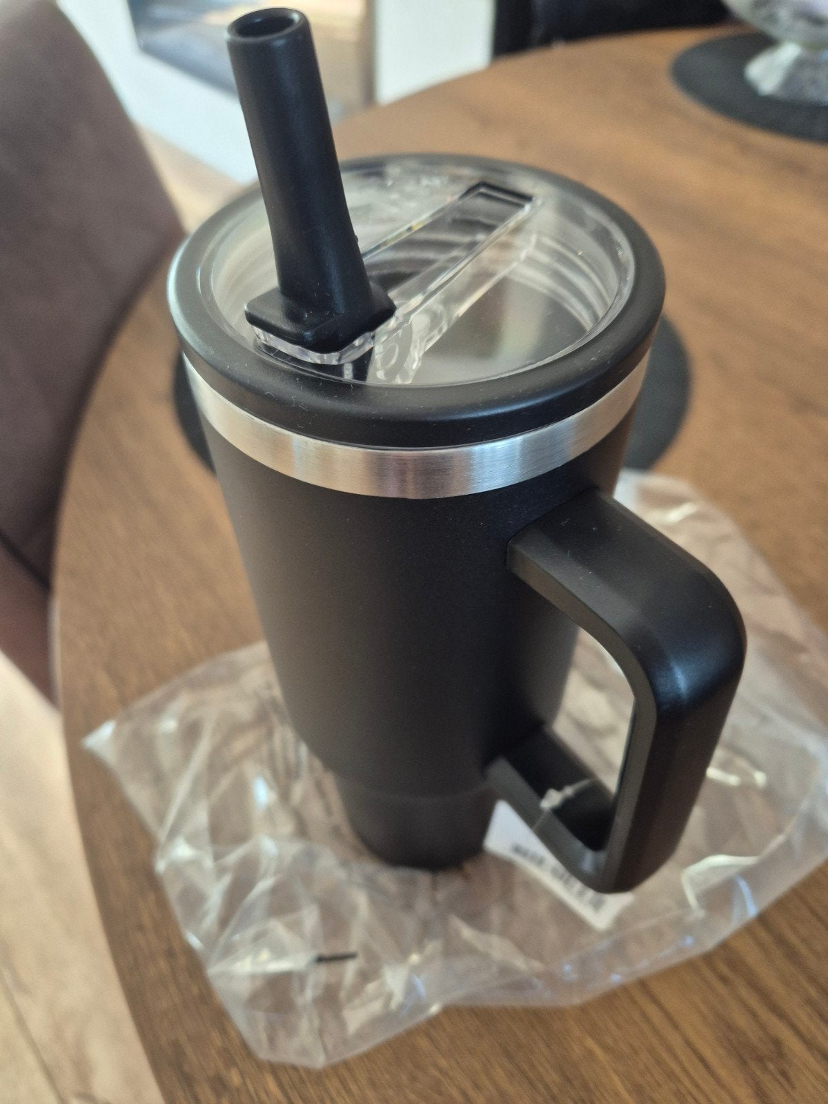 Zwarte Thermosbeker met Handvat en Rietje - Nieuw, Ophalen of Verzenden, Nieuw