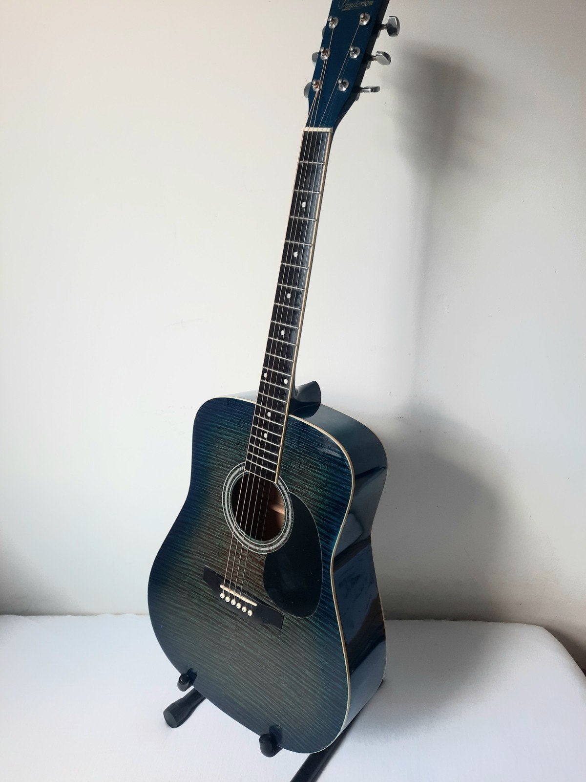 Lichtspelende westerngitaar met nieuwe snaren nieuwe hoes, Ophalen, Zo goed als nieuw, Western- of Steelstringgitaar