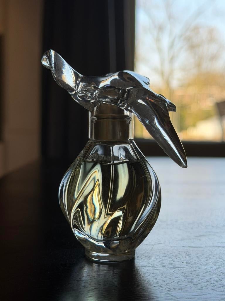 L’Air du Temps Nina Ricci 30ml, Verzamelen, Parfumverzamelingen, Verzenden, Zo goed als nieuw, Parfumfles