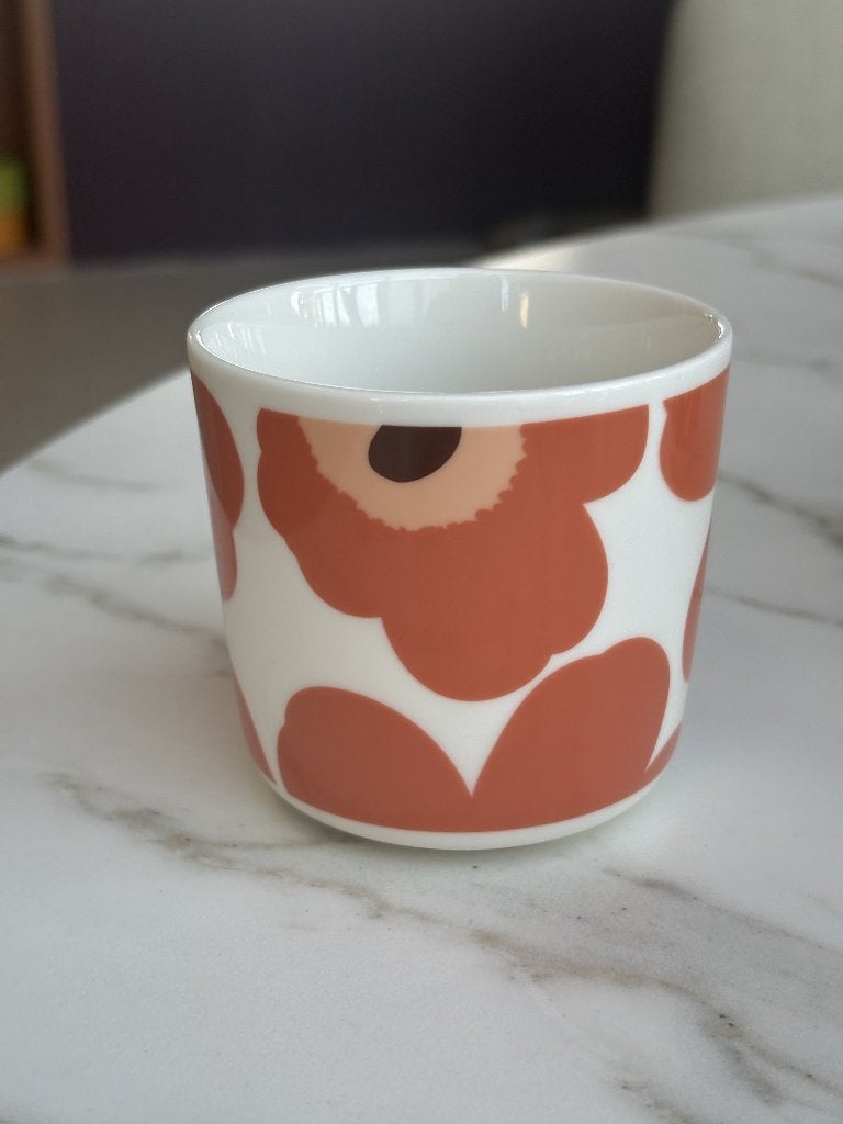 1x Marimekko Unikko mok zonder oor - kleur oranje 2 dl, Ophalen of Verzenden, Zo goed als nieuw, Overige stijlen, Kop(pen) en/of Schotel(s)