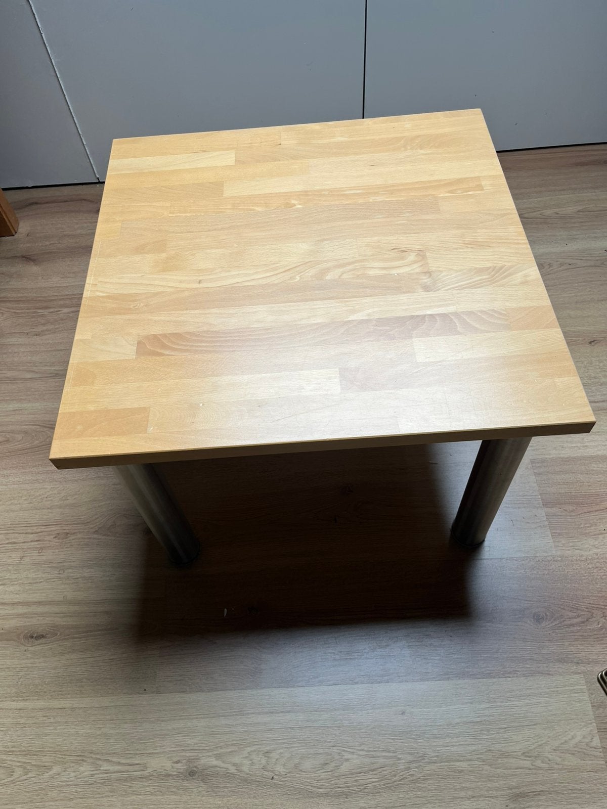 Houten bijzettafel 65x65cm met metalen poten, Ophalen, Gebruikt, 50 tot 100 cm, 50 tot 100 cm