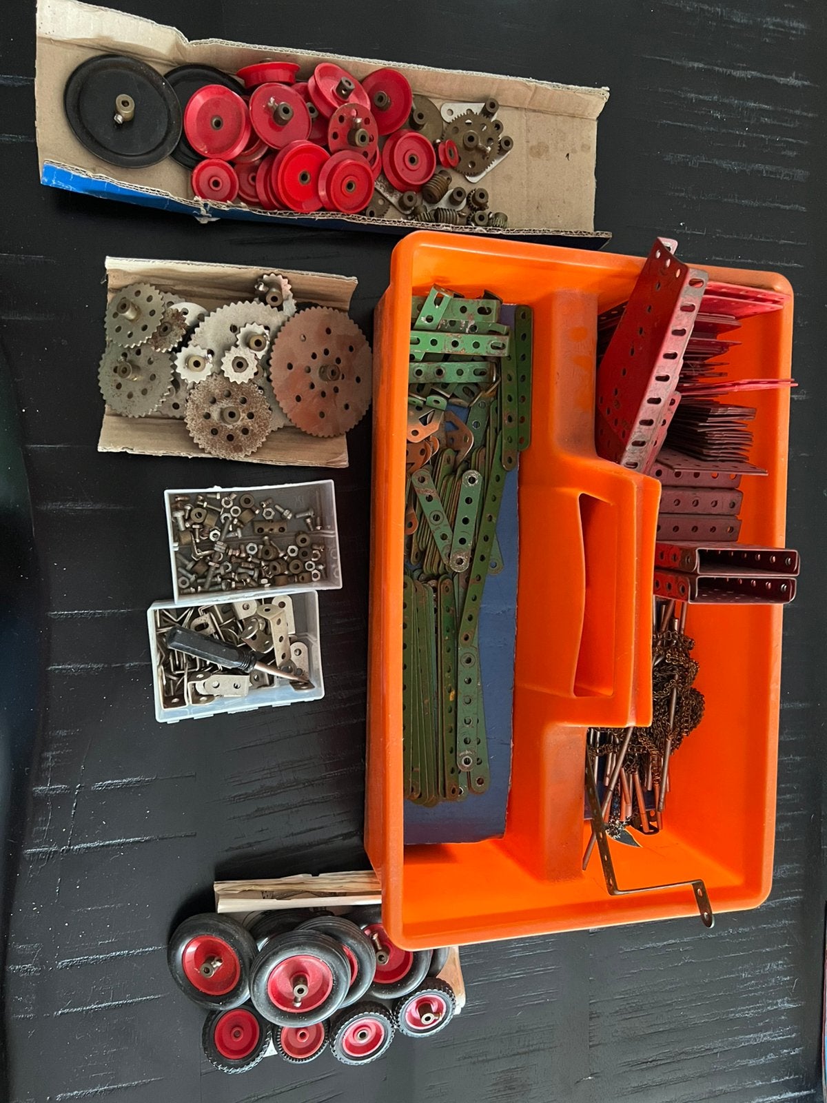 Ruim 6 kg Temsi (meccano), Ophalen