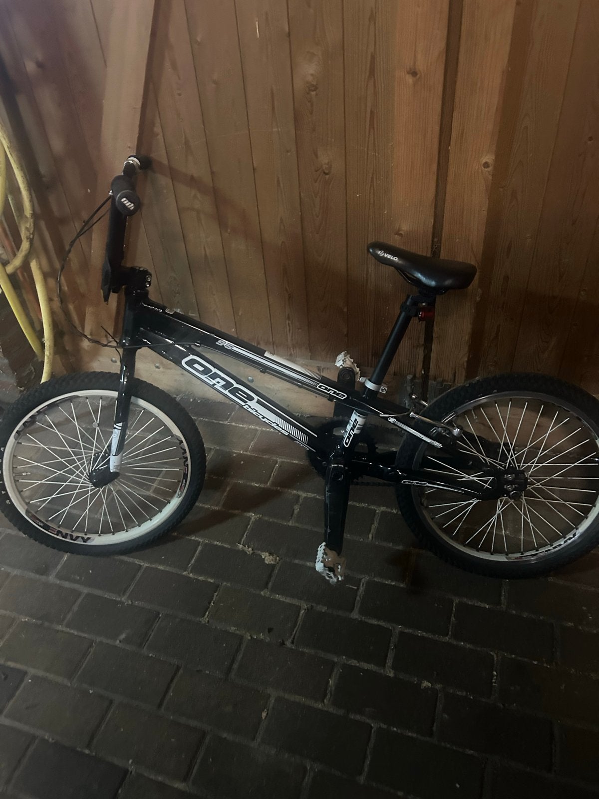 One bicycle bmx fiets, Ophalen, Gebruikt, Velgrem, 20 tot 24 inch