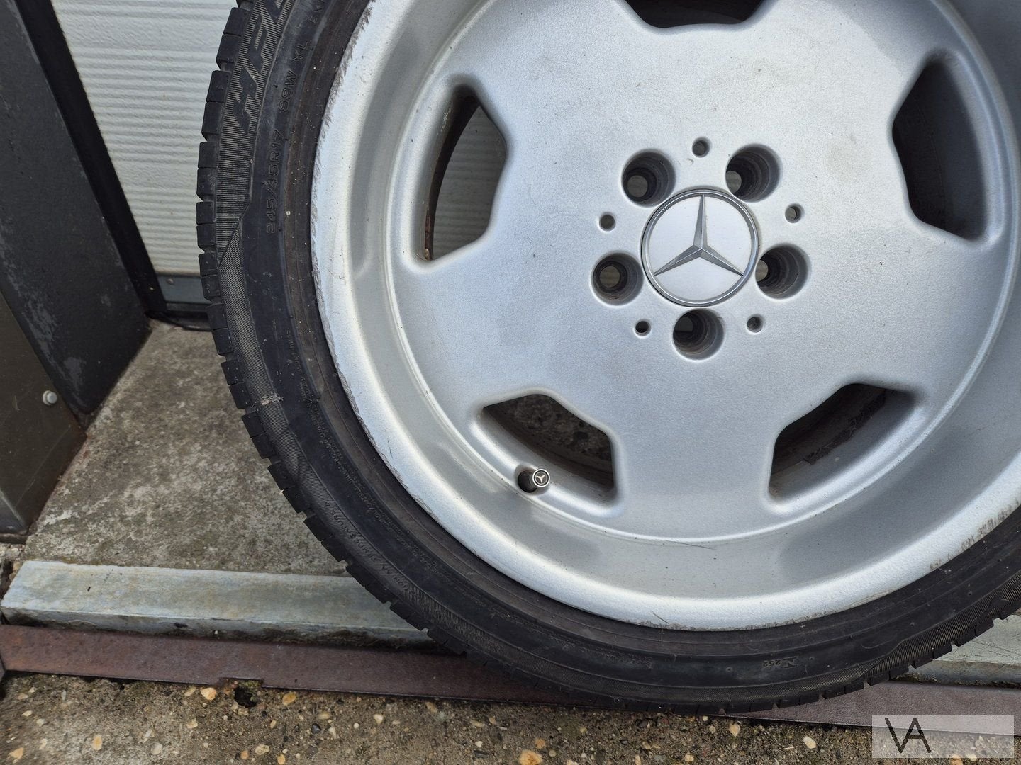 1 losse velg Mercedes AMG Monoblock 17 inch 10j breedset €99, Gebruikt, -, -, Banden en Velgen
