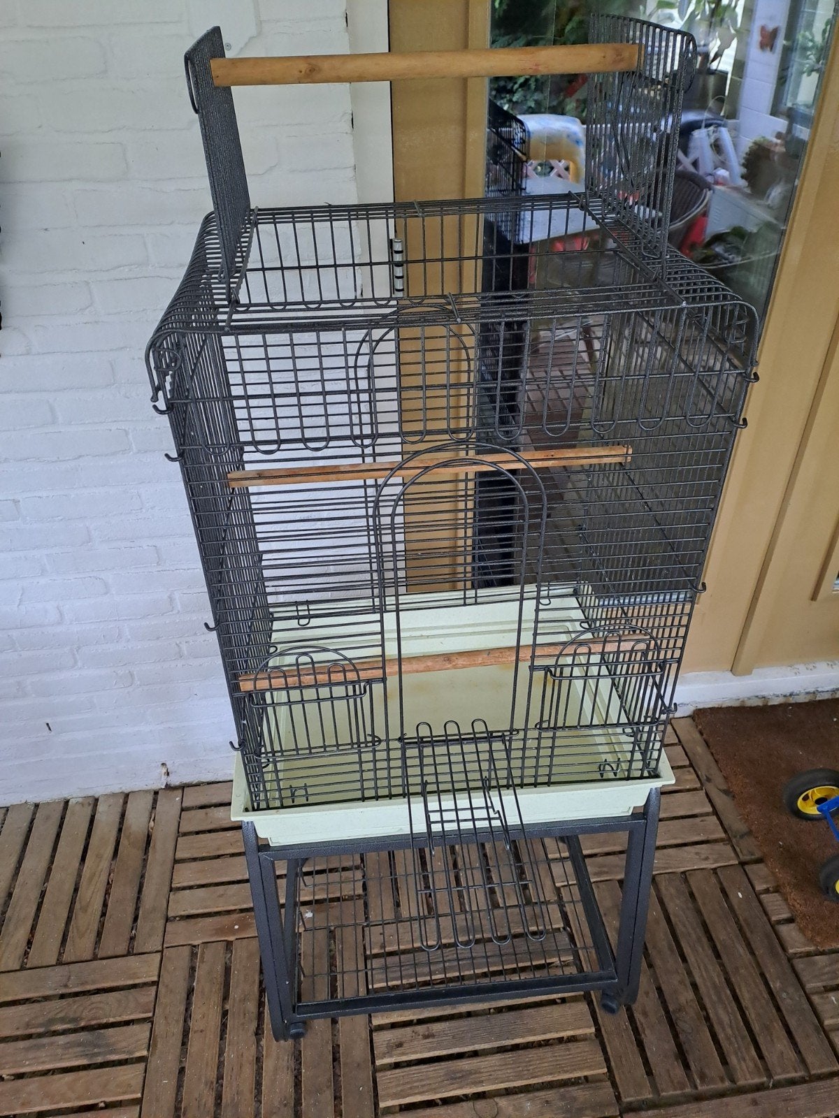 stevige mooie grote vogelkooi de villa aurelia, Dieren en Toebehoren, Ophalen, Gebruikt, Metaal, Vogelkooi
