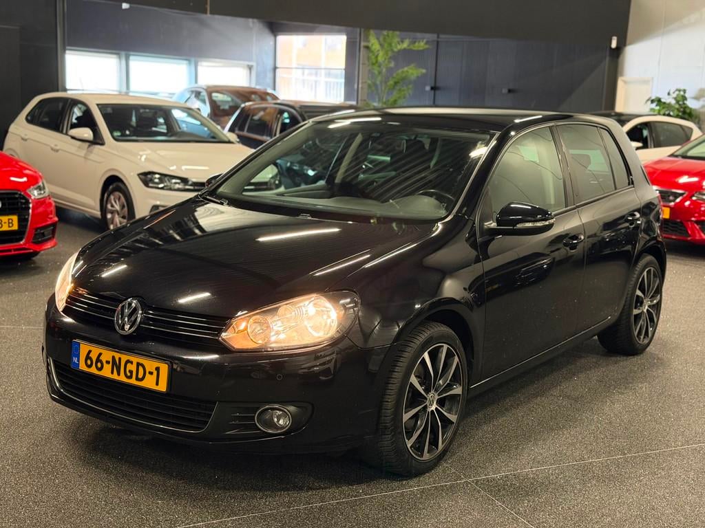 Volkswagen Golf 1.2 TSI Highline BlueMotion DSG/NAVI/CRUISE/, Auto's, Volkswagen, Euro 5, Gebruikt, 4 cilinders, Alcantara