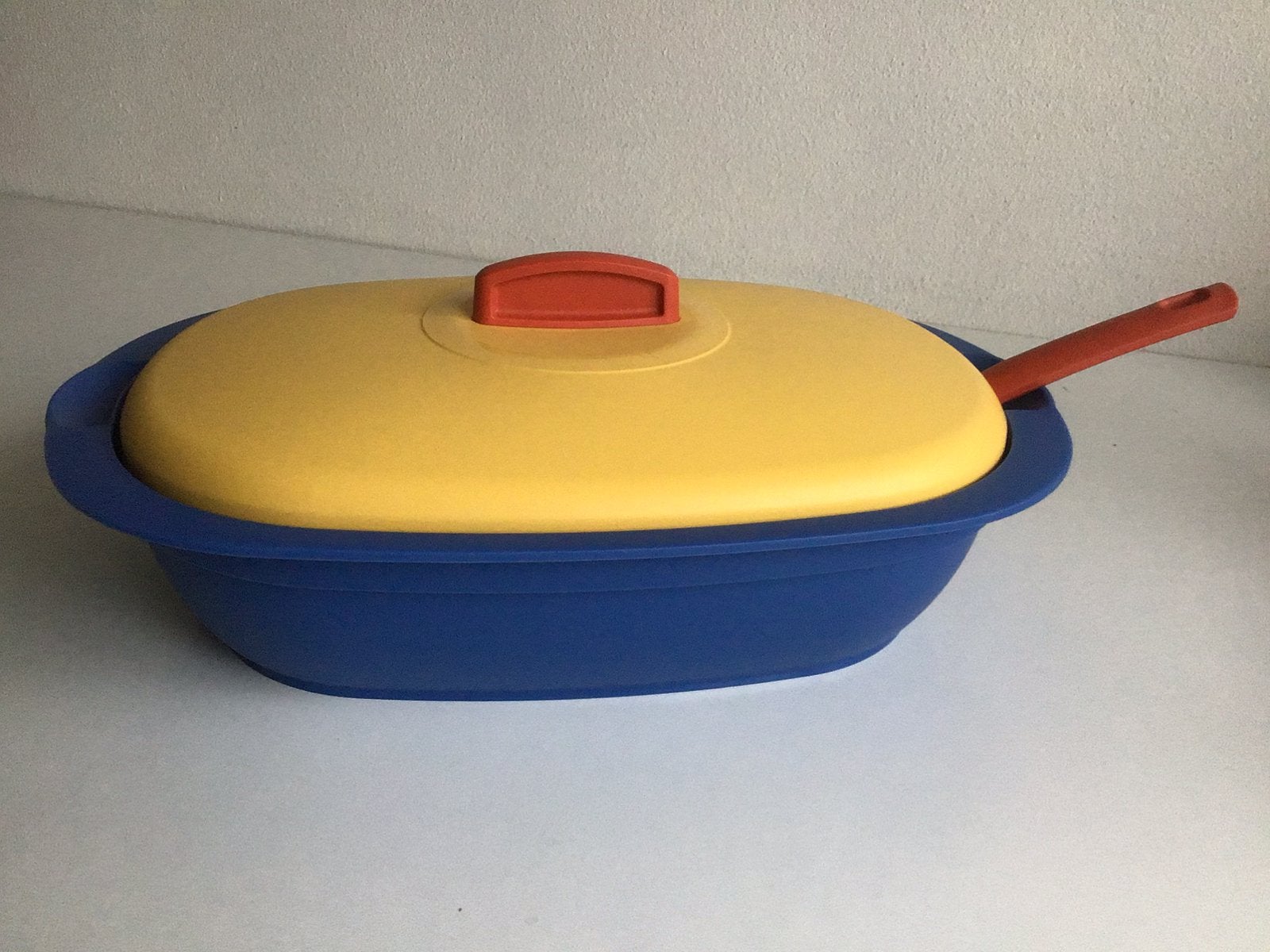 Tupperware serveerschaal groenteschaal + lepel schaal NIEUW, Huis en Inrichting, Vaatwasserbestendig, Schaal, Blauw, Ophalen of Verzenden