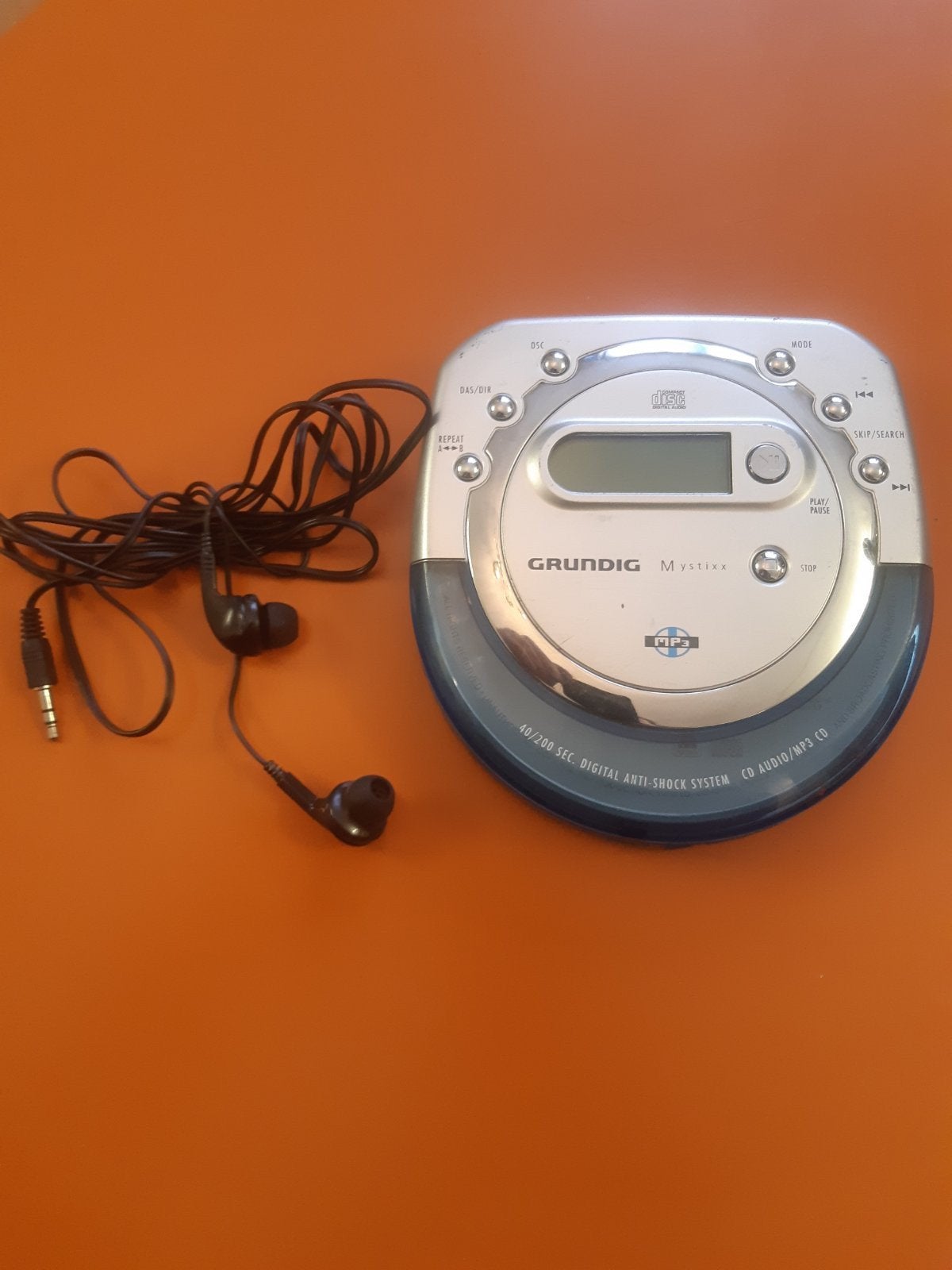 Grundig cd speler met oortjes, Ophalen, Discman