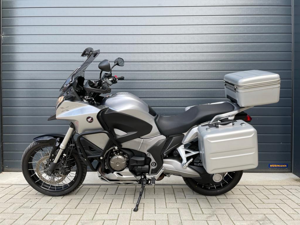 Honda VFR1200XD Crosstourer DCT - Bouwjaar 2013 - 45391 km, 4 cilinders, Motorrijbewijs A, Gebruikt, Particulier