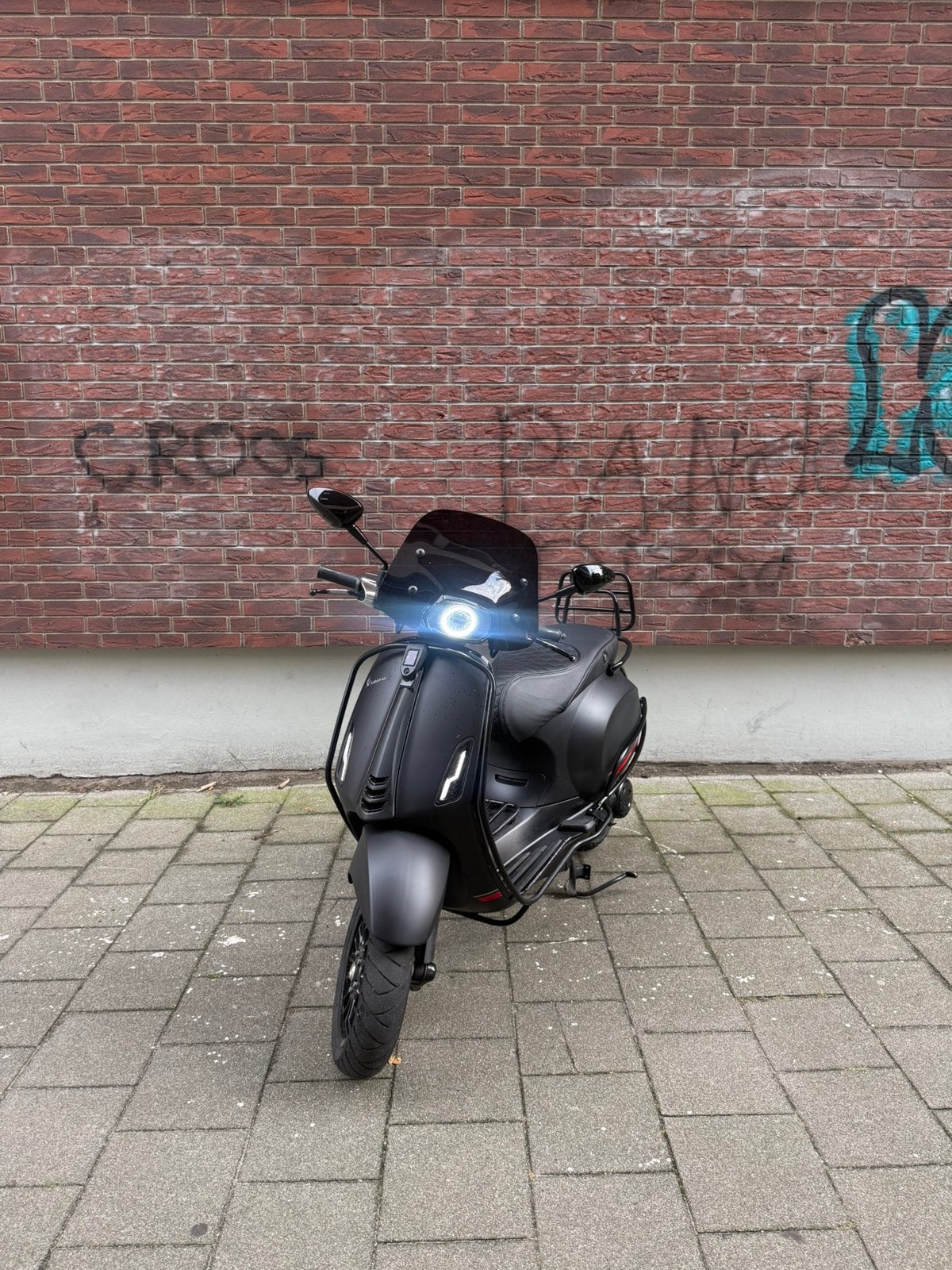 Vespa Sprint 2021, Fietsen en Brommers, Ophalen, Zo goed als nieuw, Benzine
