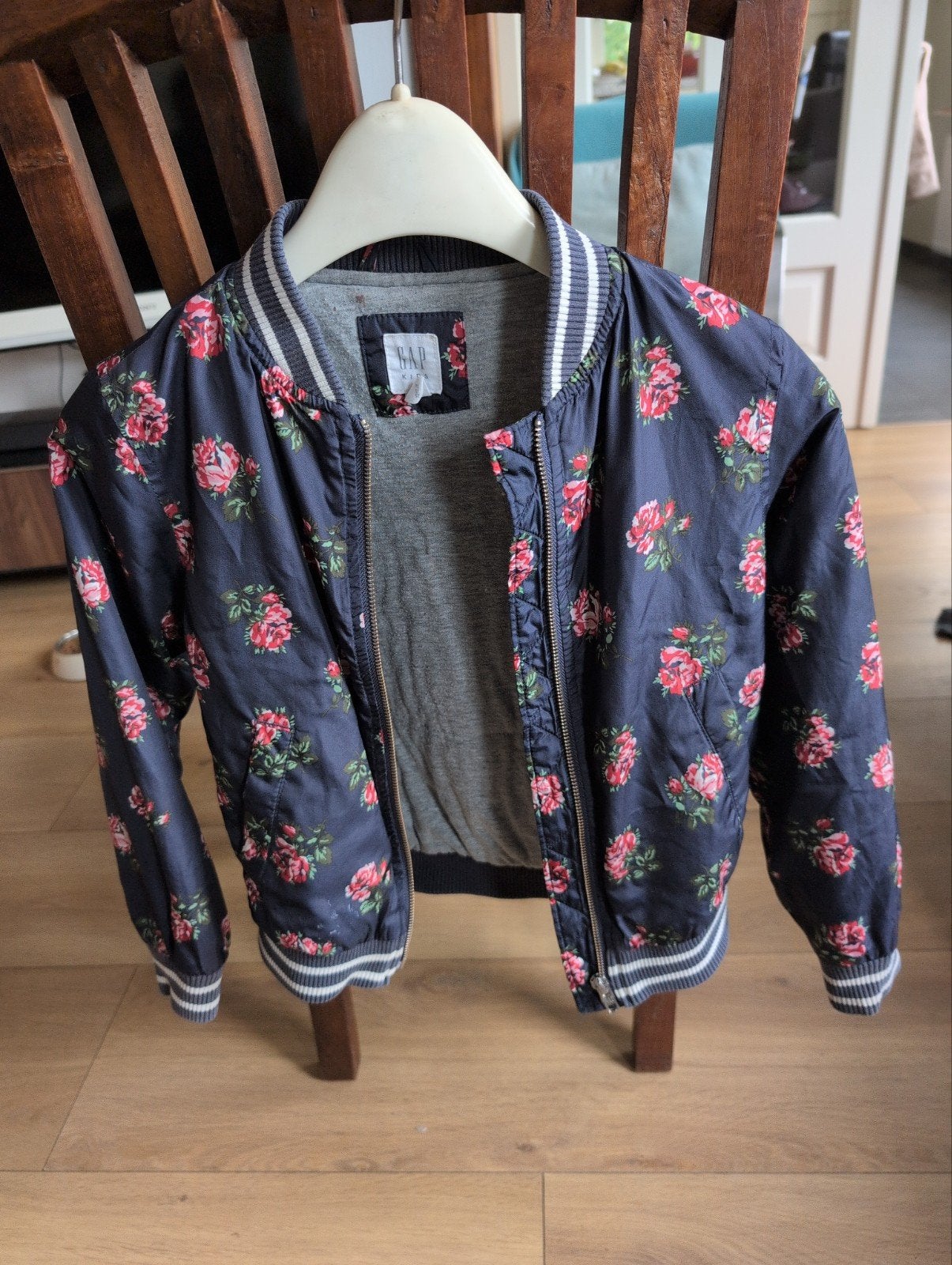 GAP Kids Bomberjack met bloemenprint, Ophalen of Verzenden, Gebruikt, GAP Kids, Meisje