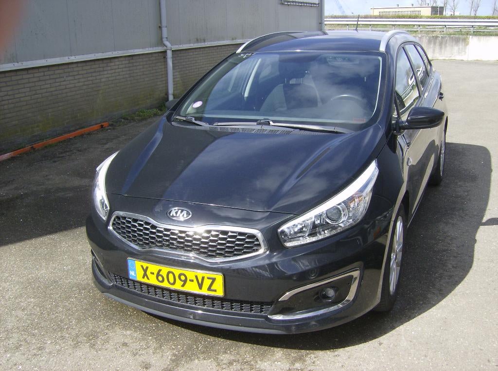 Kia Cee'd Sportswagon 1.0 T GDI 2018, Auto diversen, Schadeauto's, Ophalen, Kia, Zwart, Stationwagon