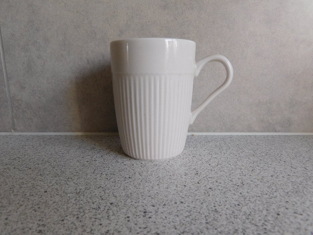 Mok 150 ml. Especially Made for Philips by Thun, Huis en Inrichting, Keuken | Servies, Overige merken, Ophalen of Verzenden, Zo goed als nieuw