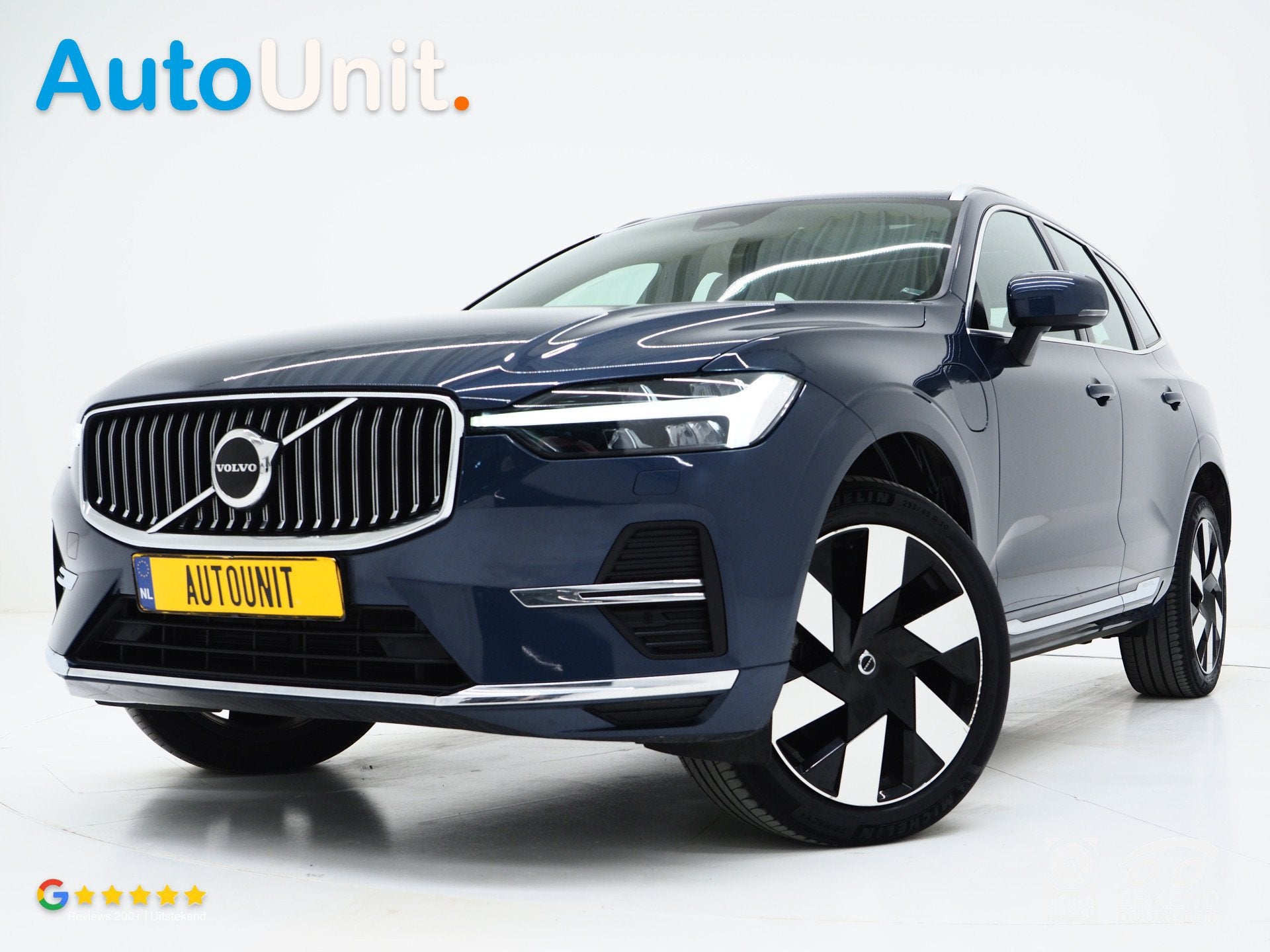 Volvo XC60 2.0 T6 Plug-in hybrid AWD Ultimate Long Range | P, Auto's, Automaat, Stof, 2063 kg, 4 cilinders