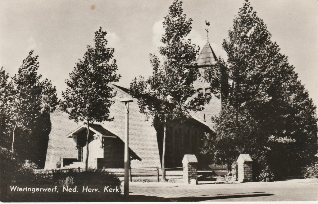 WIERINGERWERF Ned. Herv. Kerk, Verzamelen, Verzenden, 1960 tot 1980, Gelopen, Noord-Holland