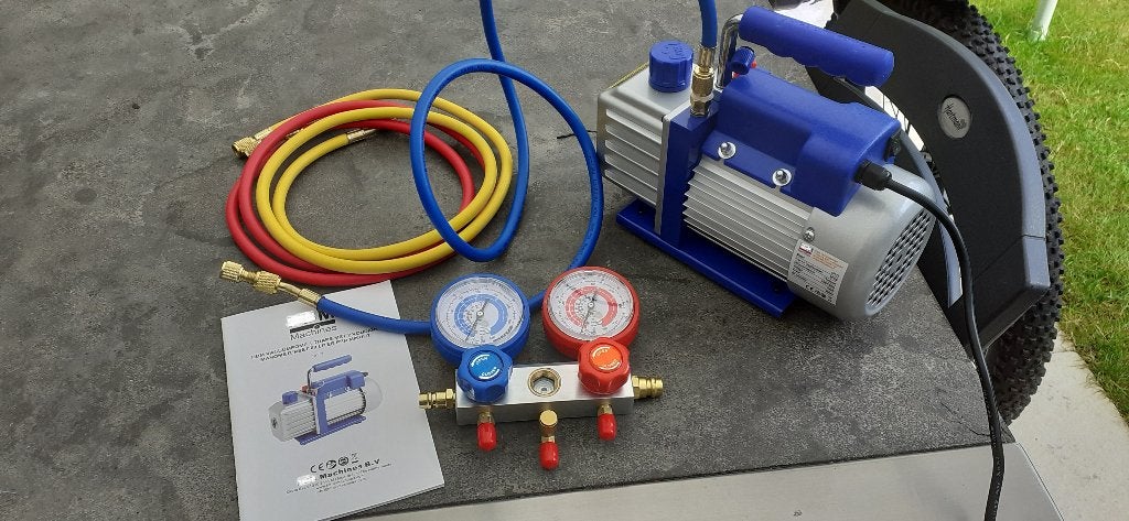 te huur een vacuümpomp voor het vacumeren van uw airco, Ophalen, Zo goed als nieuw, Overige meters