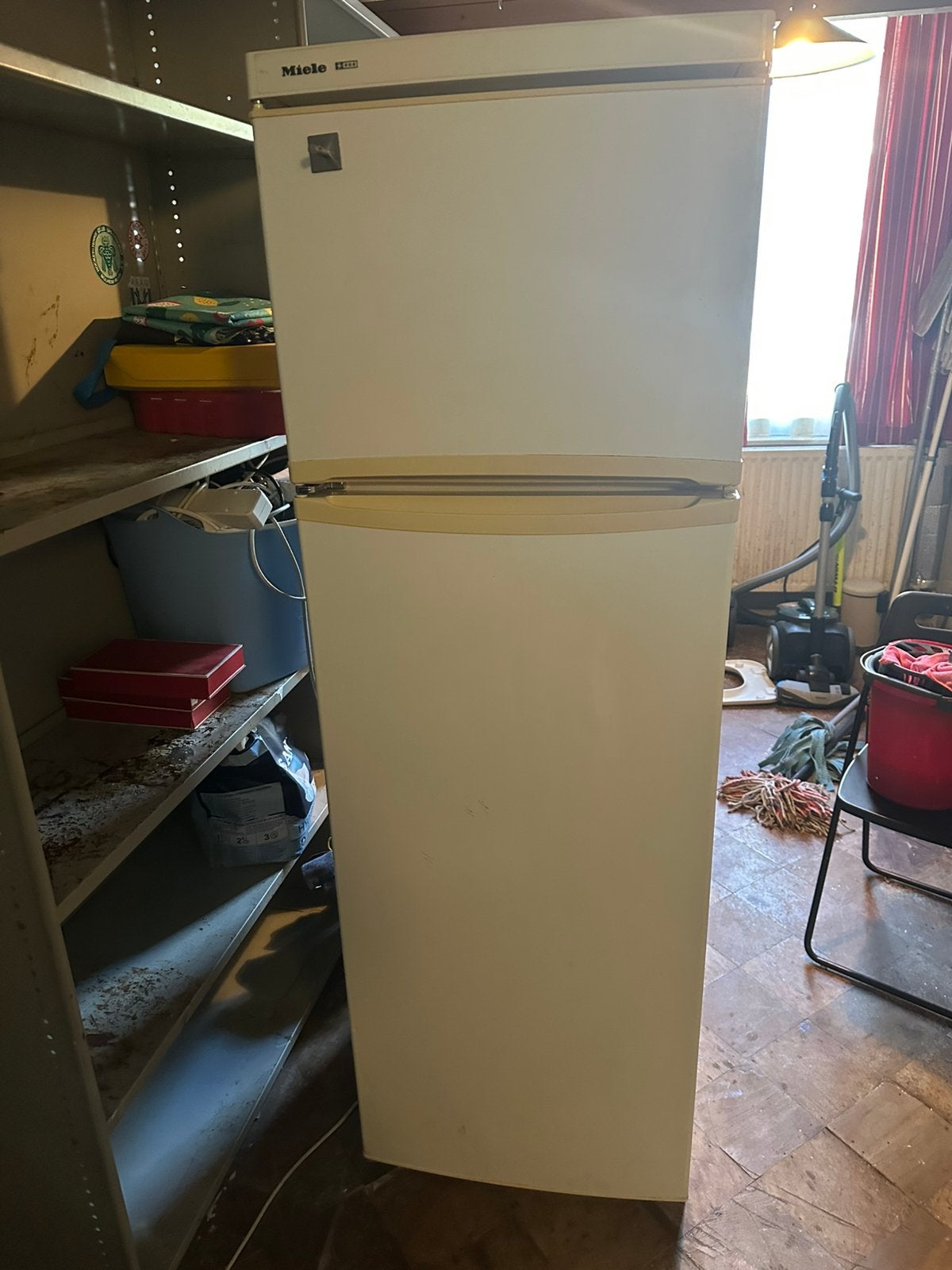 Miele ijskast, 200 liter of meer, Ophalen, Zo goed als nieuw, Zonder vriesvak