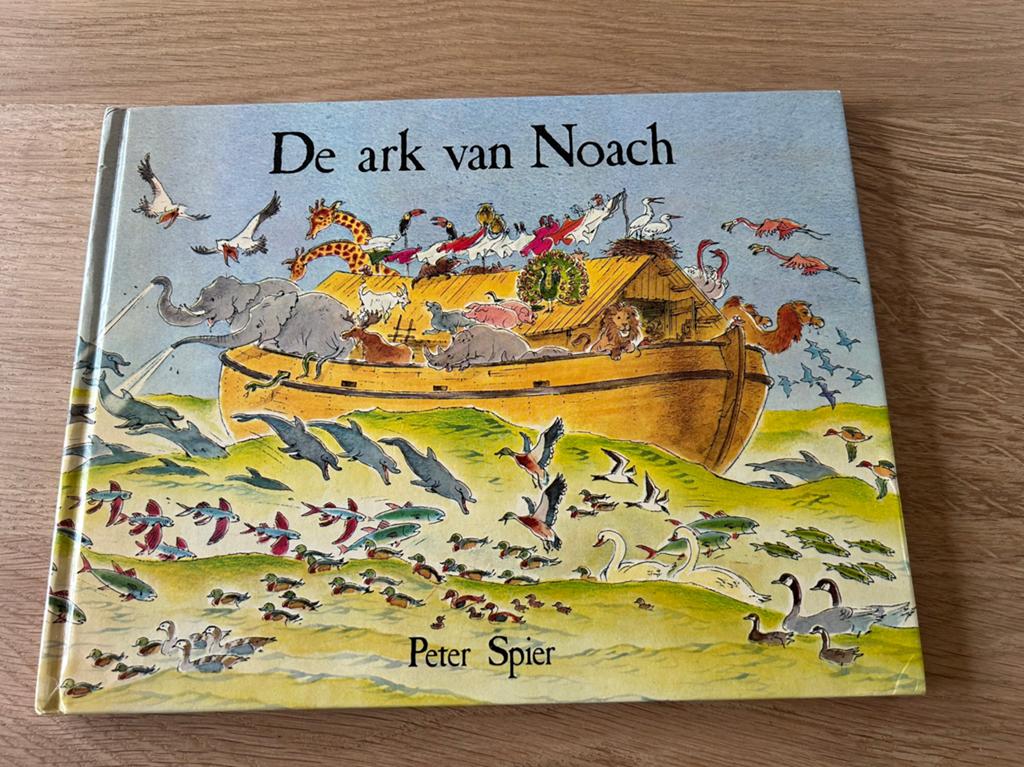 De ark van Noach - Peter Spier (1978), Ophalen of Verzenden, Gelezen, Non-fictie