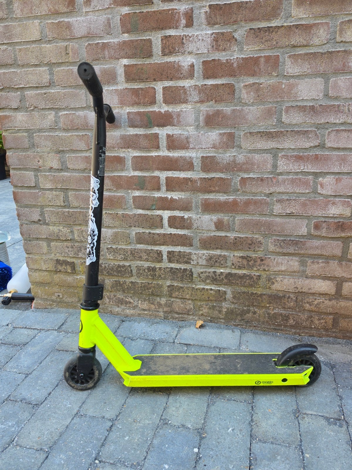 Gebruikte stuntstep - Neon geel, Fietsen en Brommers, Ophalen, Gebruikt, Gewone step, Oxelo