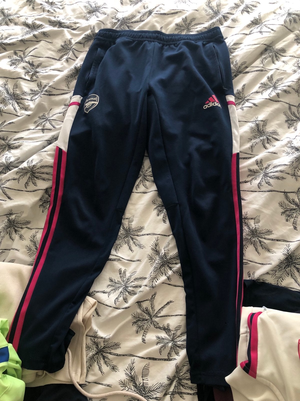 Adidas Arsenal trainingsbroek - Maat M, Ophalen of Verzenden, Voetbal, Gedragen, Maat 48/50 (M)