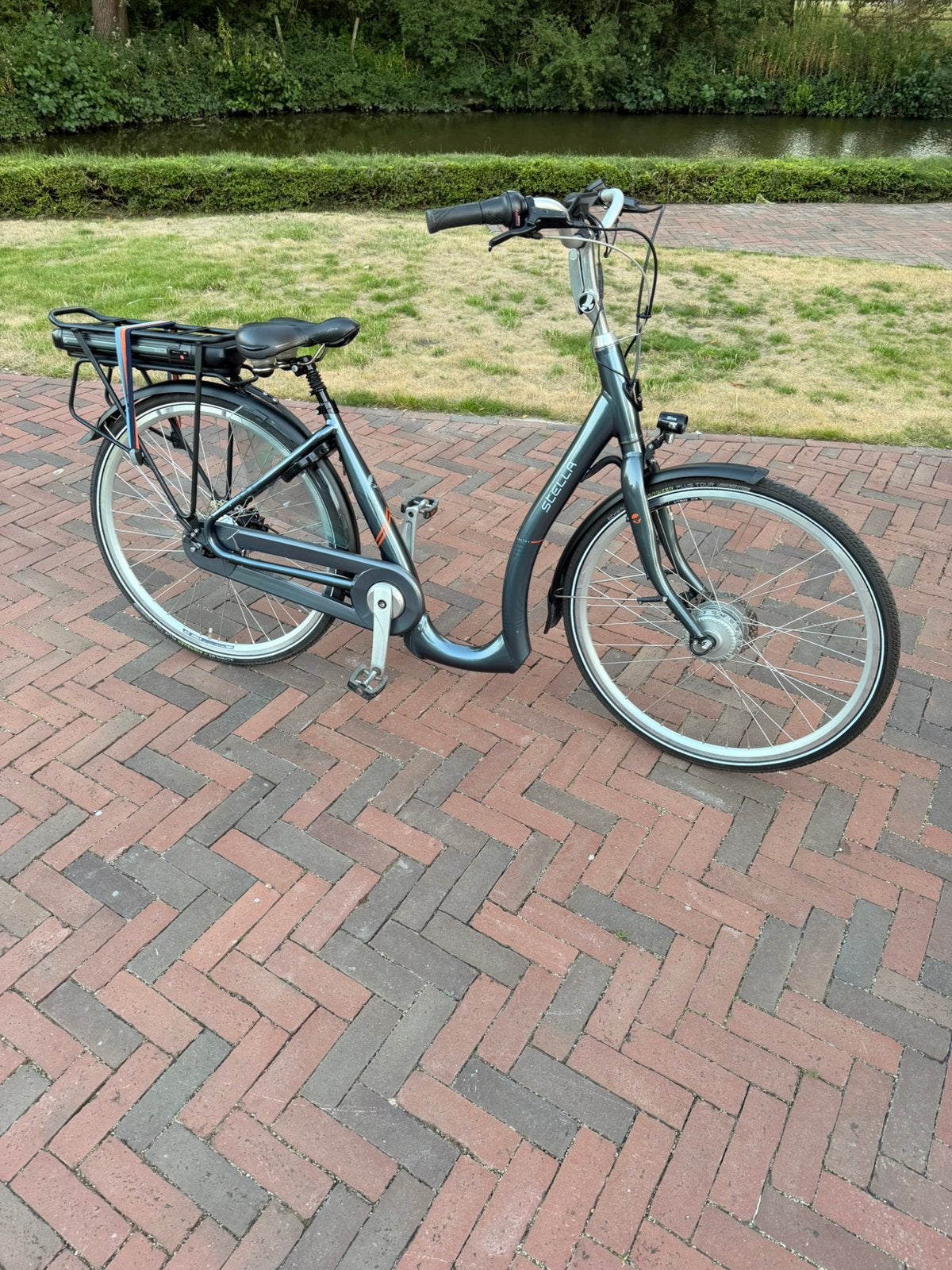 Stella lage instap elektrische fiets, Fietsen en Brommers, Minder dan 47 cm, Ophalen of Verzenden, Zo goed als nieuw, Overige merken