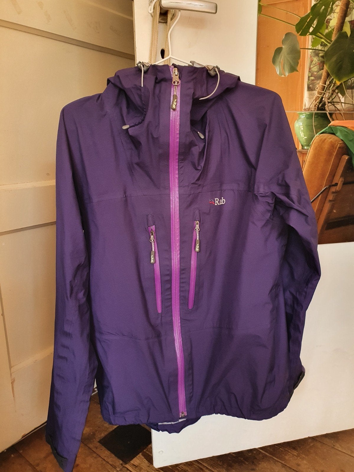 Rab Wmns Momentum Jacket, Paars, Maat 42/44 (L), Ophalen of Verzenden, Zo goed als nieuw