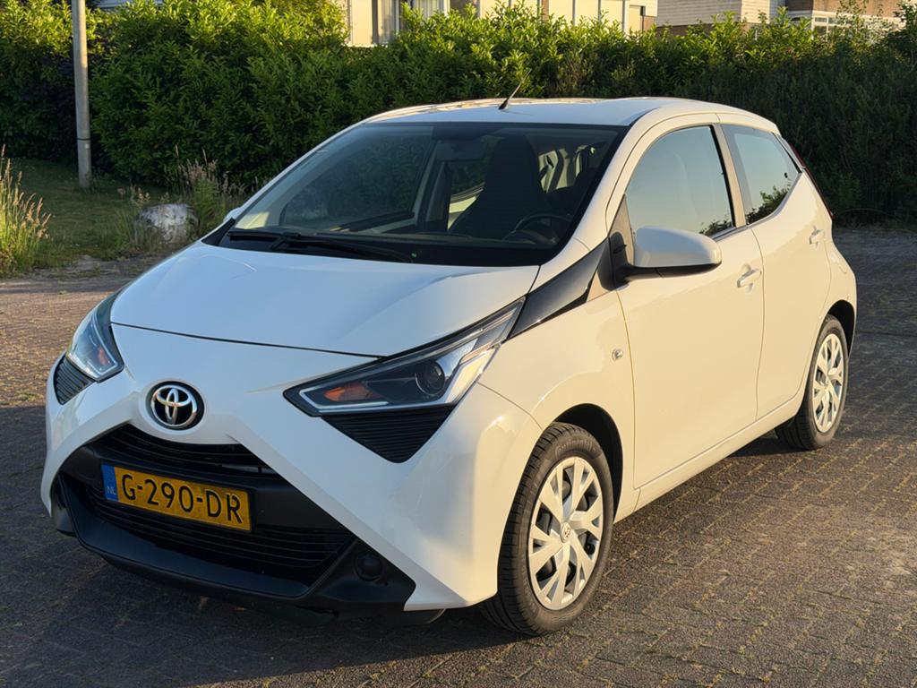 Toyota Aygo 1.0 Vvt-i 72pk X-shift 5D 2019 AUTOMATIC NAP ✅, Euro 6, 4 stoelen, Wit, Origineel Nederlands