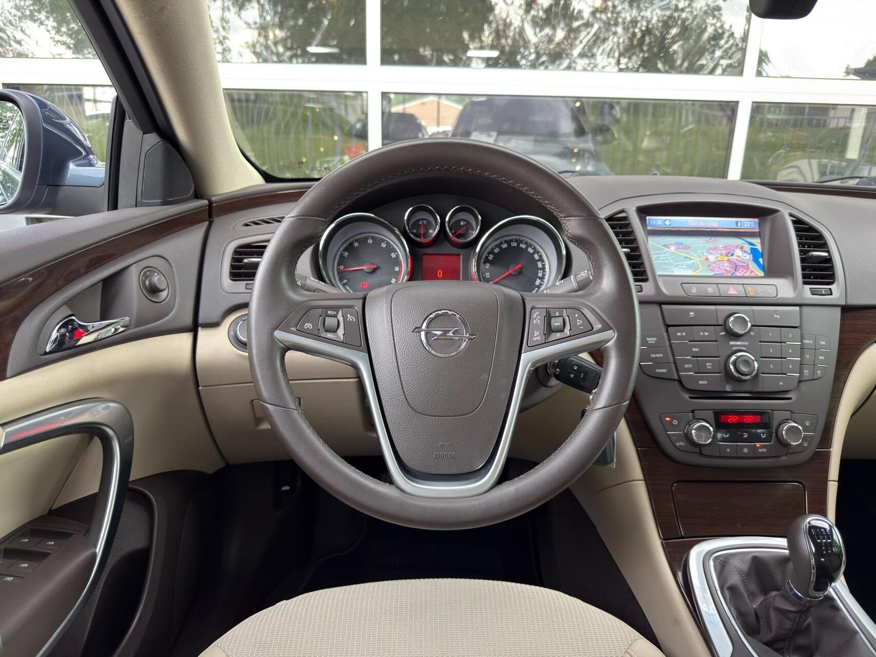 Opel Insignia 2.0 T 220 PK Cosmo|Metro Blue|59.500km|PDC|Nav, Voorwielaandrijving, 1998 cc, Beige, 4 cilinders