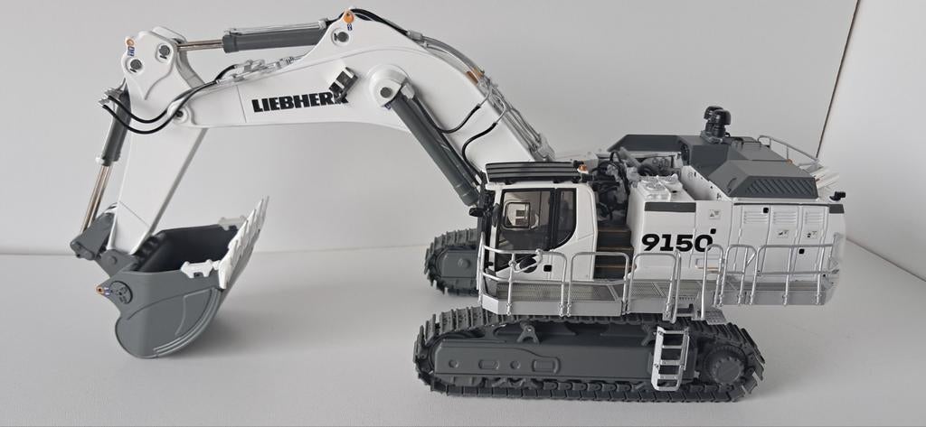 Liebherr R9150 graafmachine wsi, Hobby en Vrije tijd, Modelauto's | 1:50, Ophalen of Verzenden, Nieuw, Hijskraan, Tractor of Landbouw