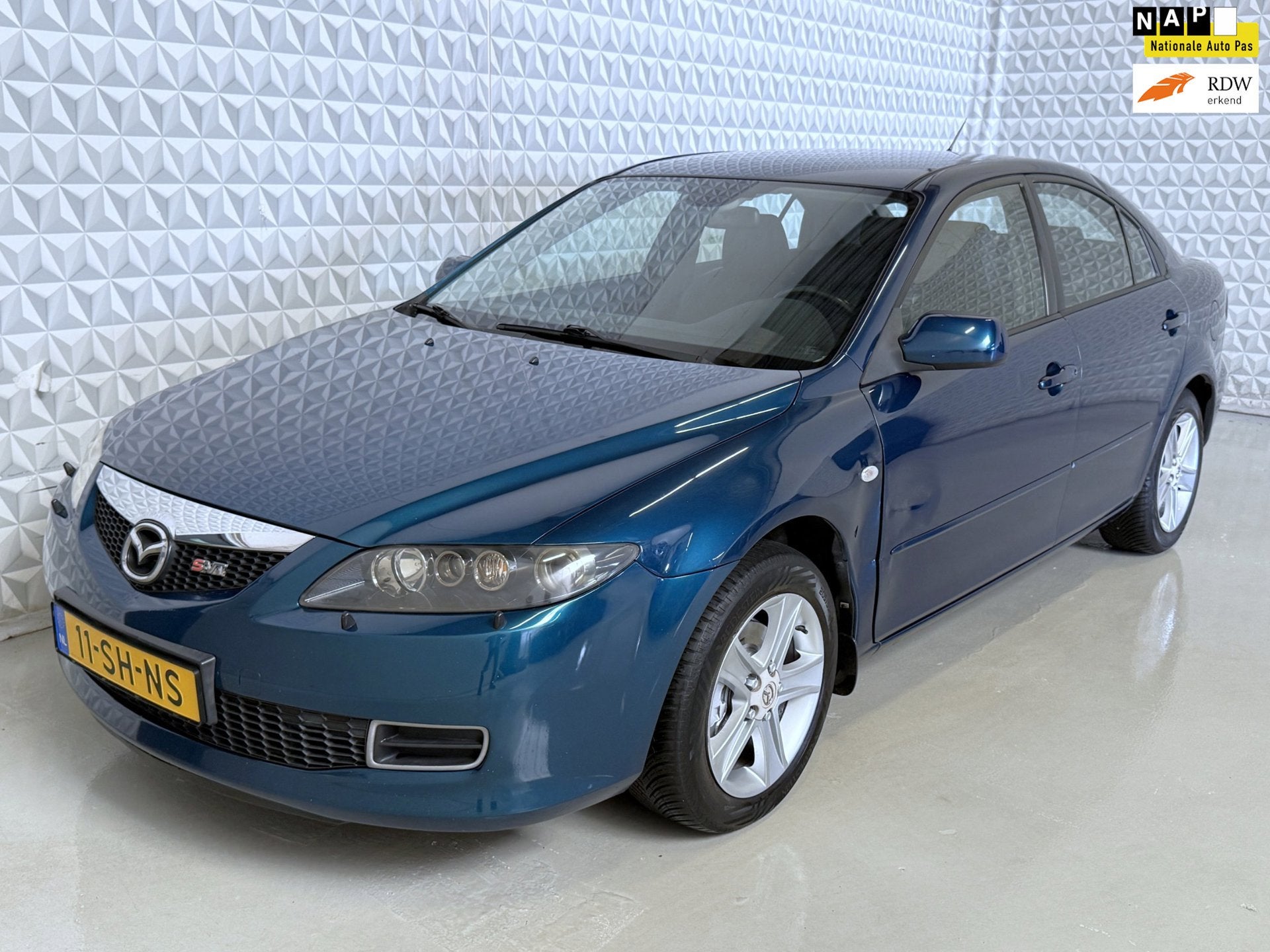 Mazda 6 Sport 2.0i Executive CLIMA-CRUISE-LEDER-XENON (2006), Auto's, Gebruikt, Zwart, 4 cilinders, Blauw