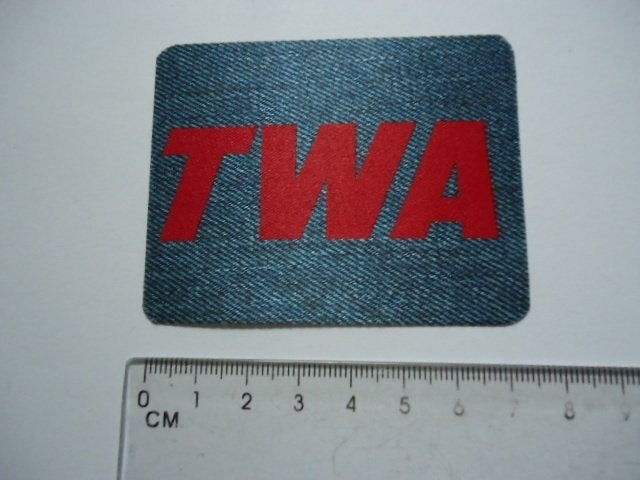 sticker oud TWA linnen vliegtuig airline vintage Usa america, Verzenden, Zo goed als nieuw, Bedrijf of Vereniging