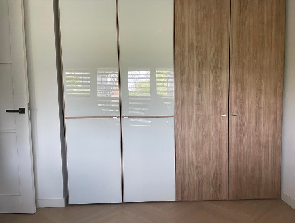 GRATIS op te halen: Robuuste Nolte Kast (vandaag beschikbaar, Ophalen, 200 cm of meer, Zo goed als nieuw, Overige houtsoorten