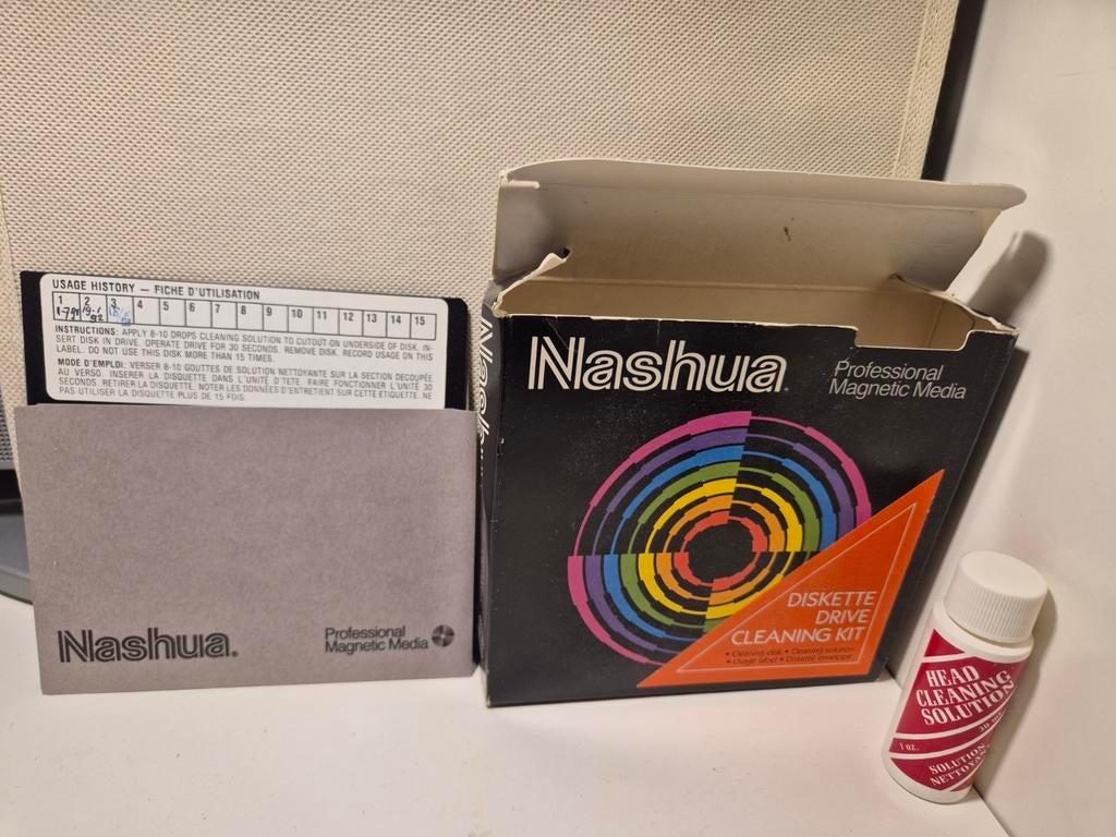 Diskette Drive cleaning Kit met leeg flesje, Computers en Software, Vintage Computers, Ophalen of Verzenden