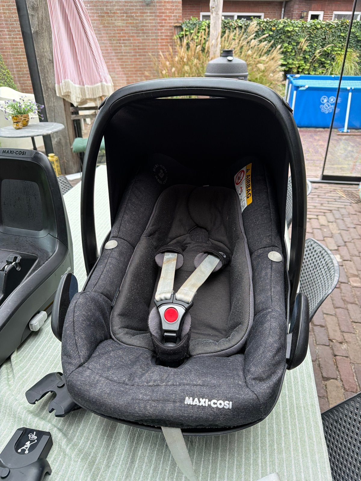 Maxi-Cosi autostoel Pebble plus met Isofix base en adapters, Ophalen, Autogordel of Isofix, Gebruikt, Zijbescherming