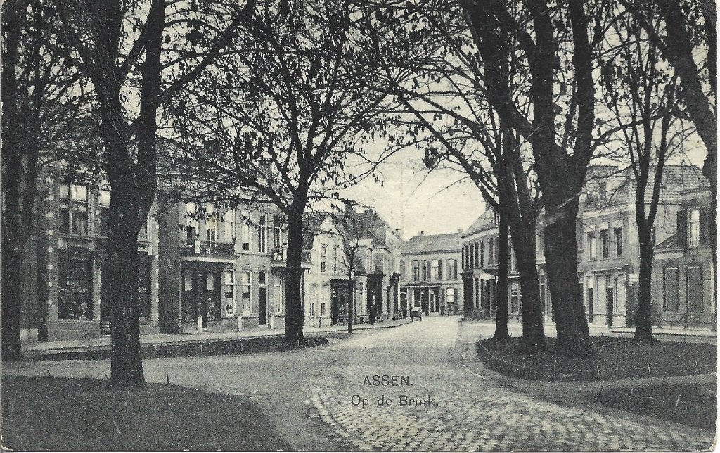 Assen - Op de Brink - antiek uit 1925, Ophalen of Verzenden, 1920 tot 1940, Gelopen, Drenthe