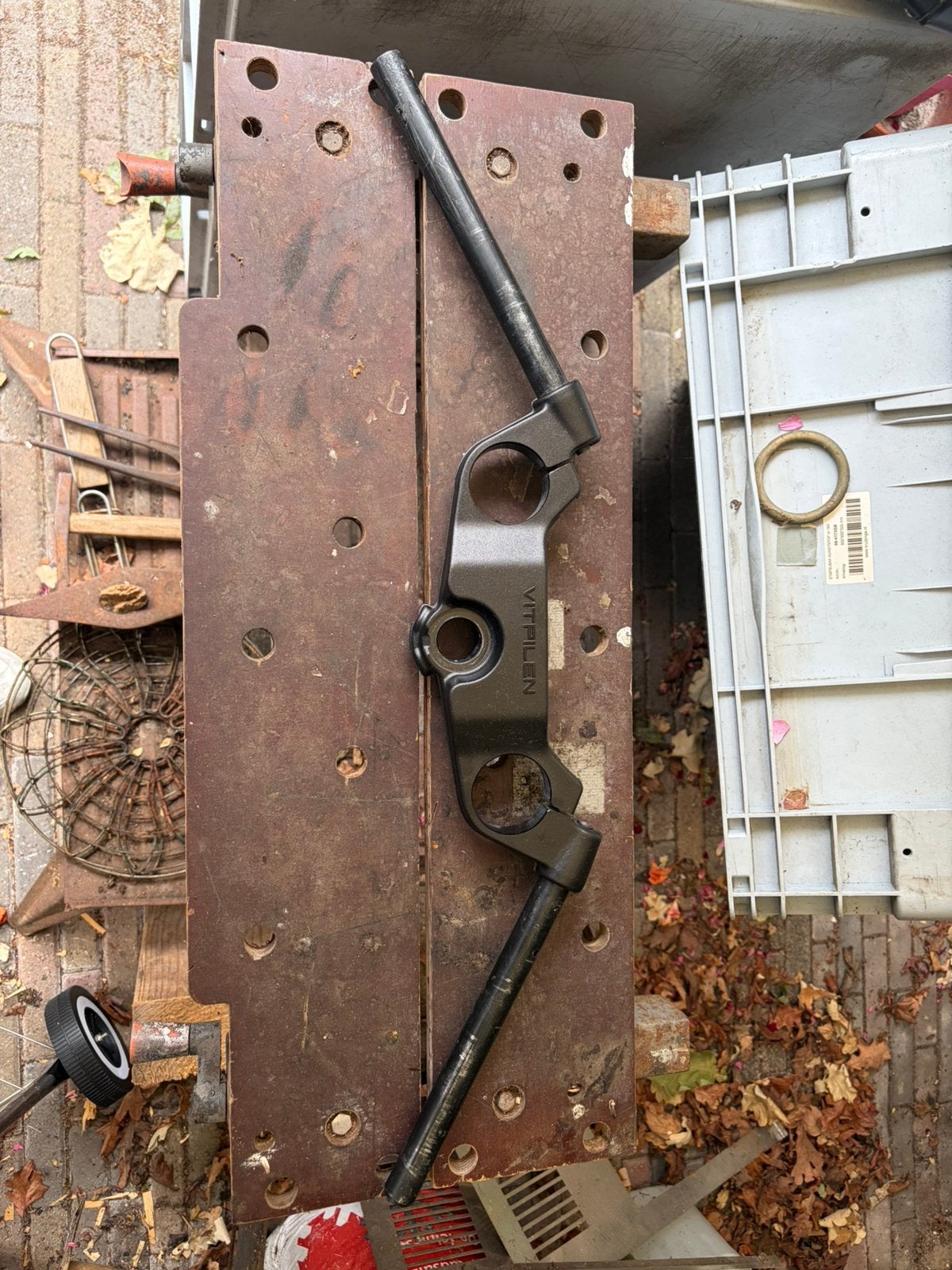 Husqvarna Vitpilen 401 kroonstuk clip-ons stuur kroonplaat, Ophalen