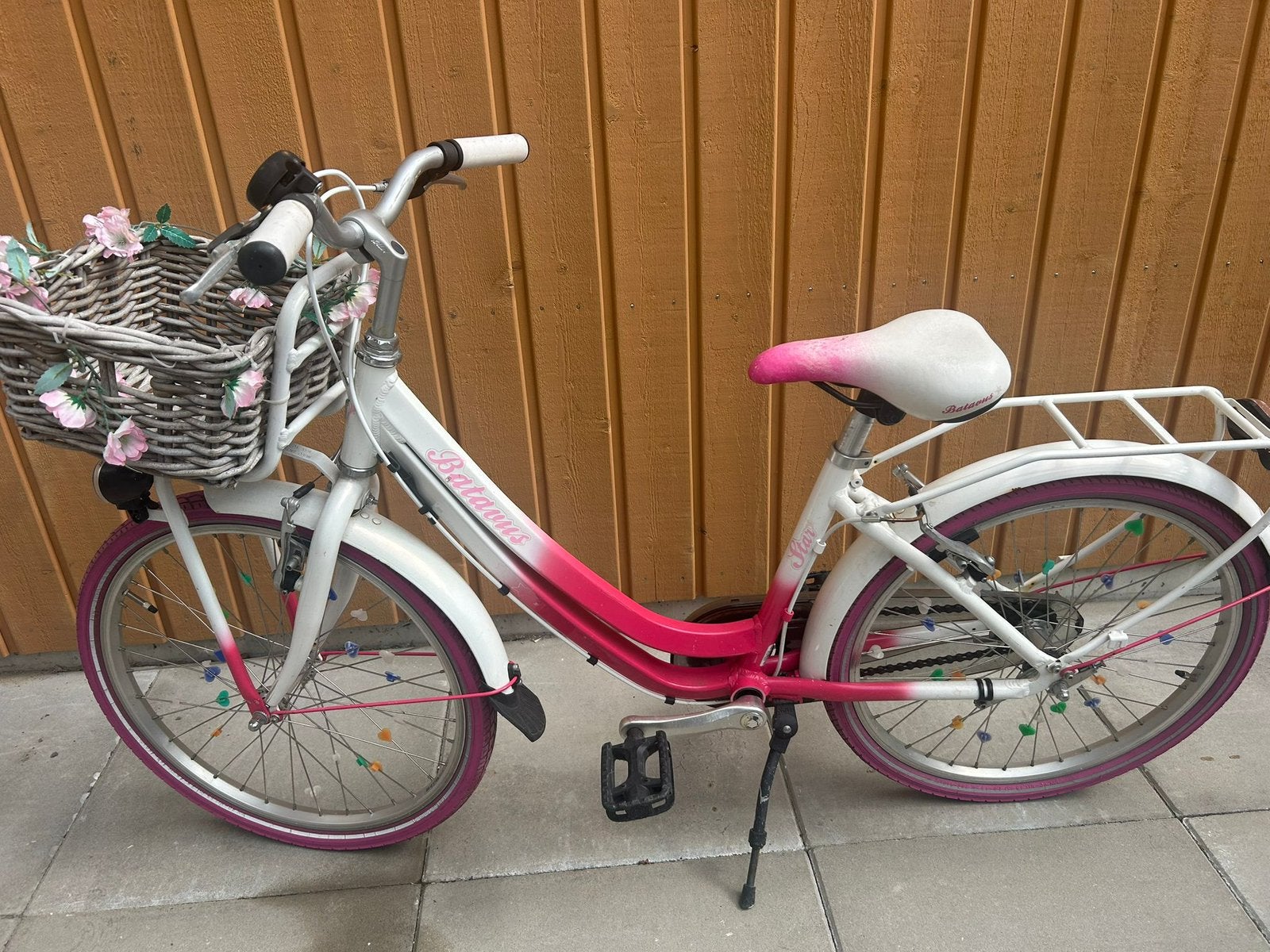 Batavus meisjes fiets 22inch, Fietsen en Brommers, Fietsen | Meisjes, Ophalen, Zo goed als nieuw, 26 inch of meer