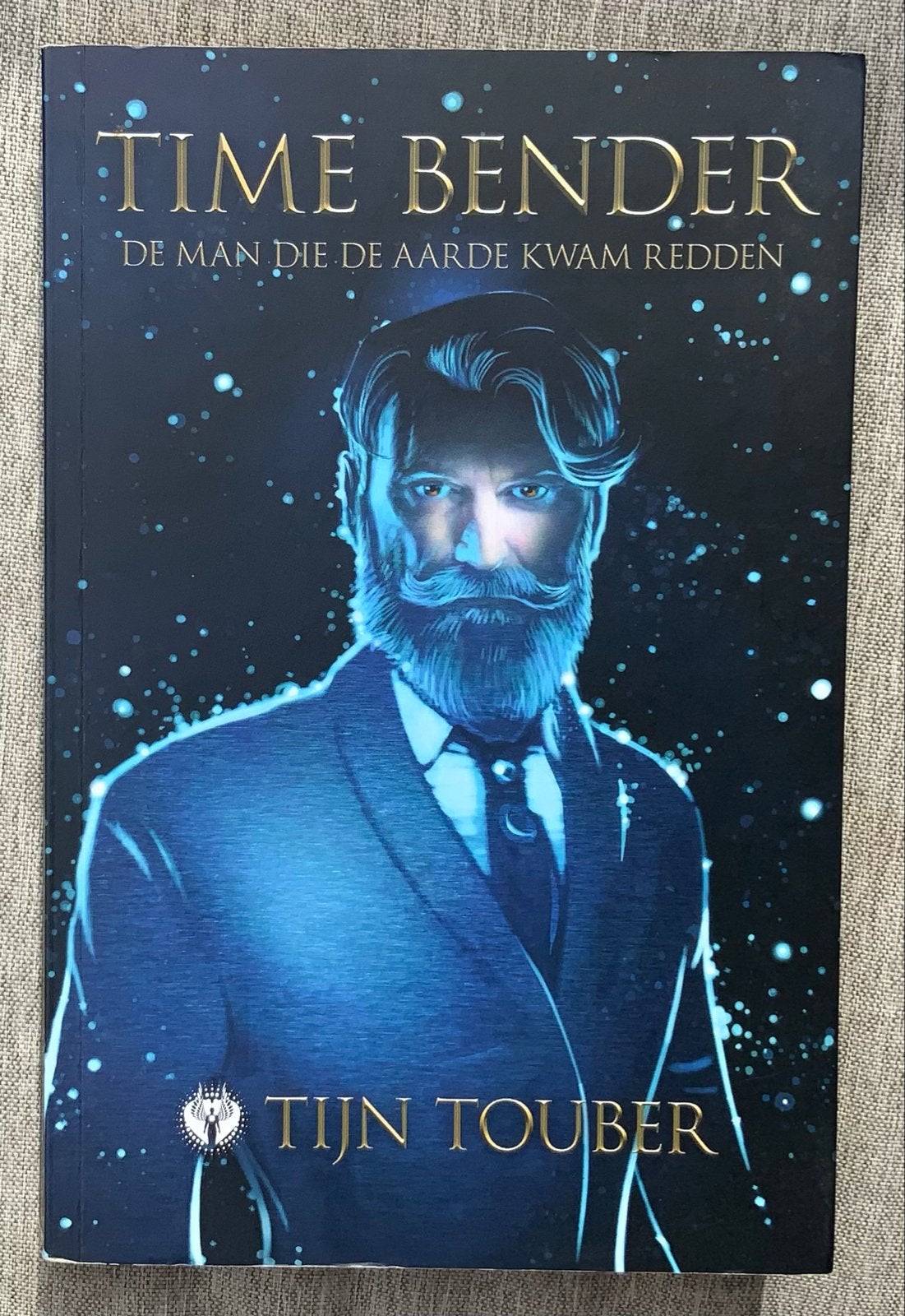 Time Bender: De man die de aarde kwam redden - Tijn Touber, Ophalen of Verzenden, Zo goed als nieuw, Nederland