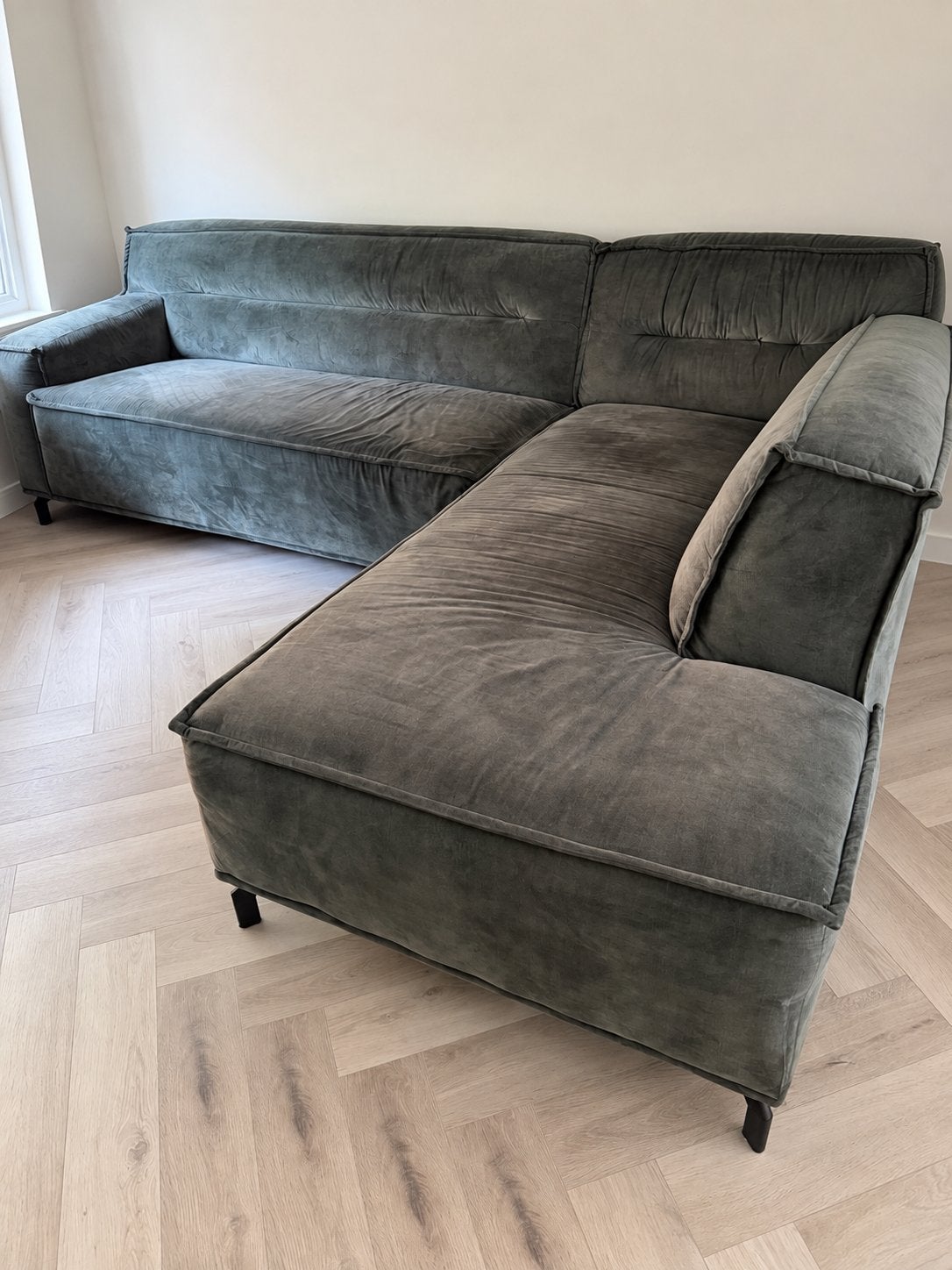 Moderne Hoekbank in Groen Velours - Costa Haco, Huis en Inrichting, 250 tot 300 cm, 125 tot 150 cm, Hoekbank, Ophalen of Verzenden