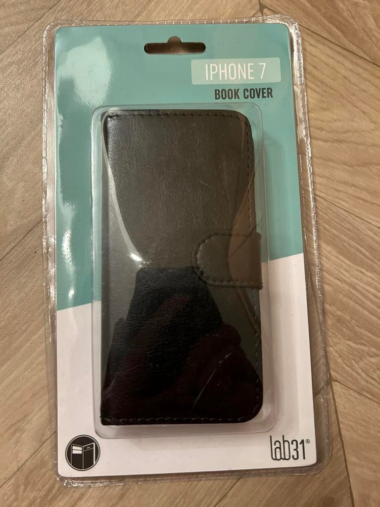 iPhone 7 Book Cover - Lab31, Telecommunicatie, Ophalen of Verzenden, Zo goed als nieuw