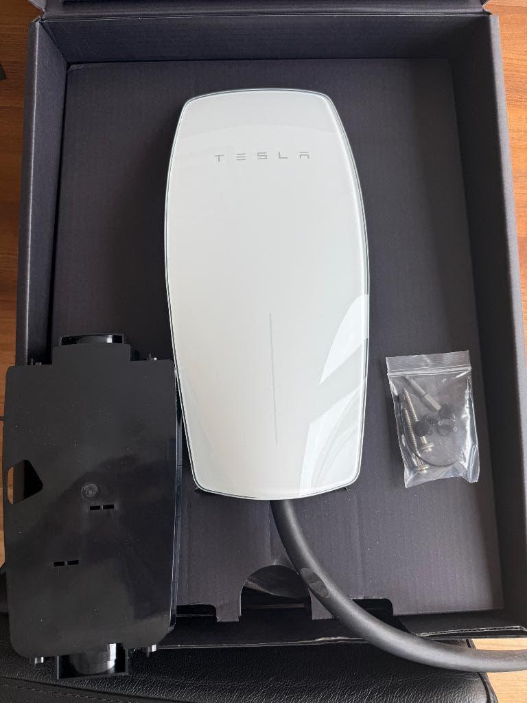 Tesla wall conector gen3, Ophalen of Verzenden, Zo goed als nieuw, Laadpaal