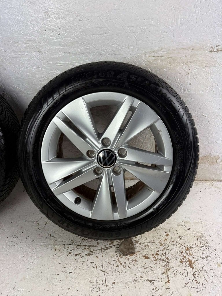Originele Volkswagen Golf T-Cross velg 16" 5x112 Norfolk, Niet ingevuld, Gebruikt, 16 inch, Banden en Velgen