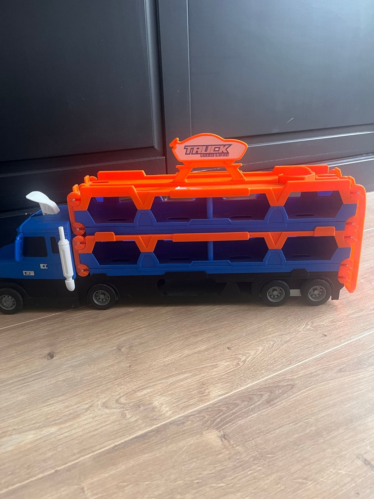 Grote Speelgoed Vrachtwagen met Dubbele Laadbak, Ophalen, Zo goed als nieuw