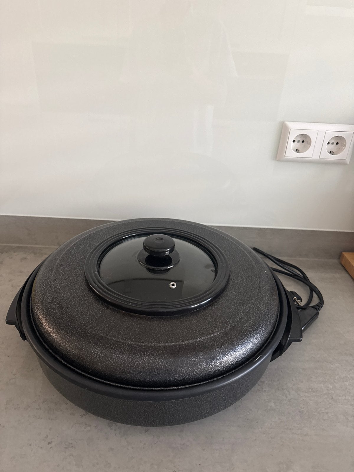 Elektrische hapjespan / pizza pan met glazen deksel, Ophalen of Verzenden, Gebruikt