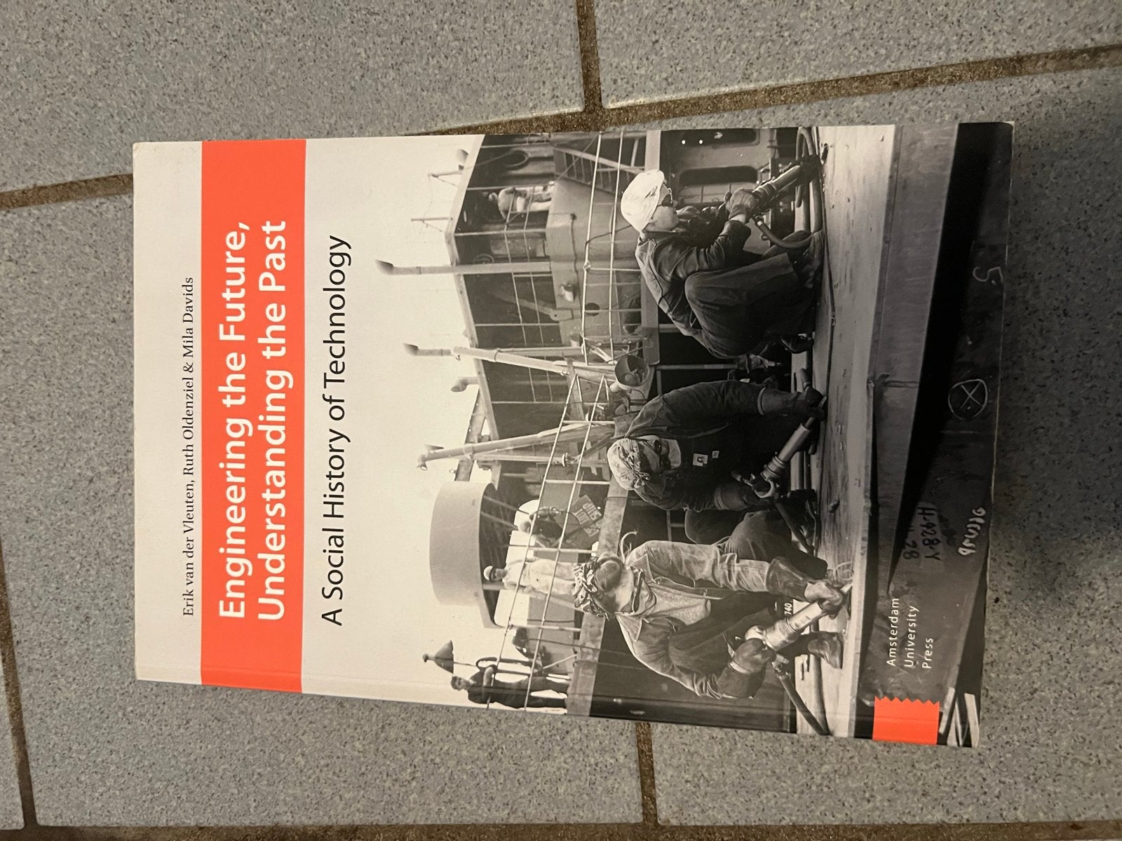 Engineering the Future: A Social History of Technology, Ophalen of Verzenden, Zo goed als nieuw, Overige onderwerpen