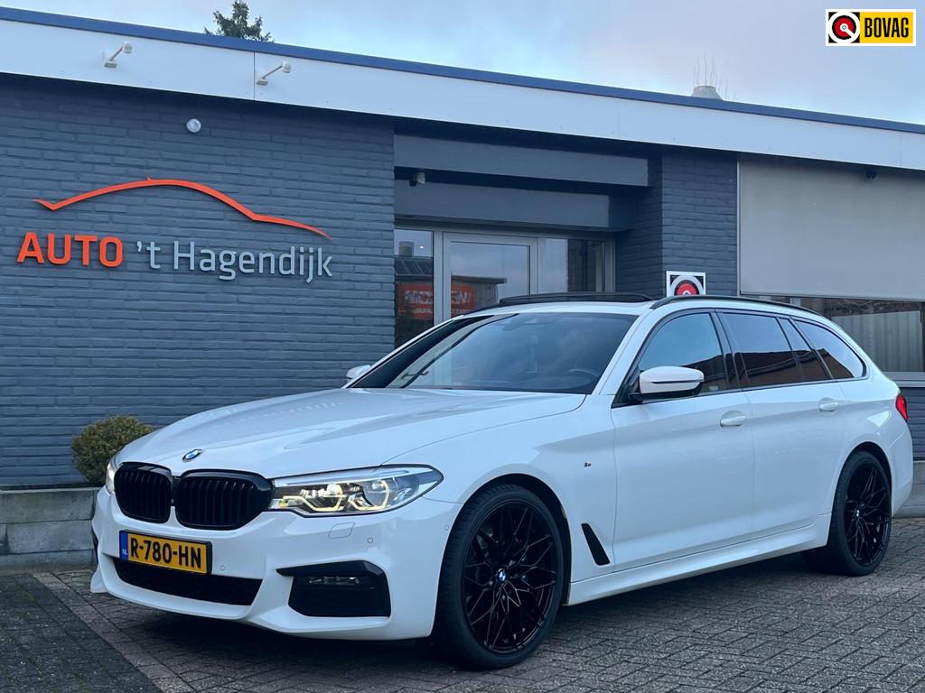 BMW 5-serie Touring 530i xDrive High Exe M Sport pano trekh, Auto's, BMW, Automaat, 1998 cc, Gebruikt, Wit