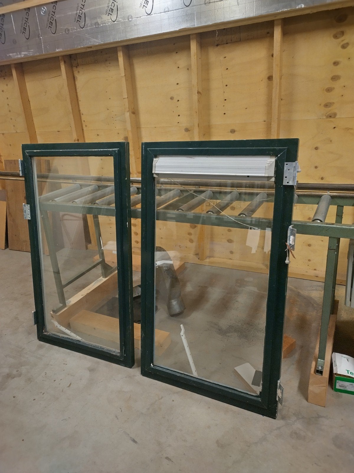 2 draairamen, Raamkozijn, Inclusief glas, 75 tot 150 cm, Hout